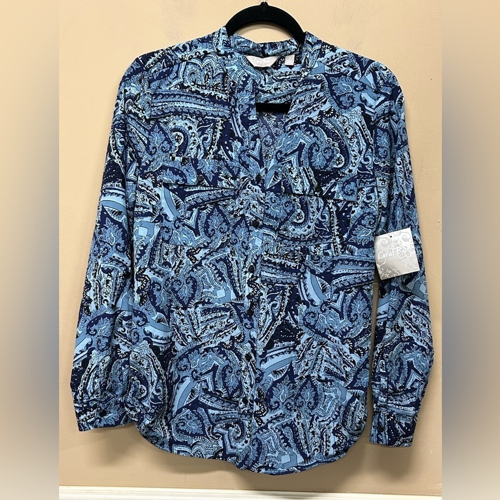 Coral Bay Womens Blue Paisley Print Button Down Size Small NWT